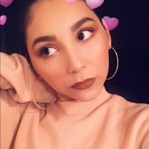 Meet your Posher, Alyssa